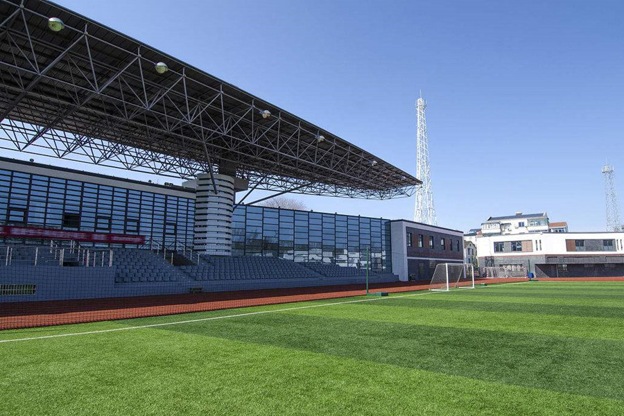 奎屯体育场看台网架工程